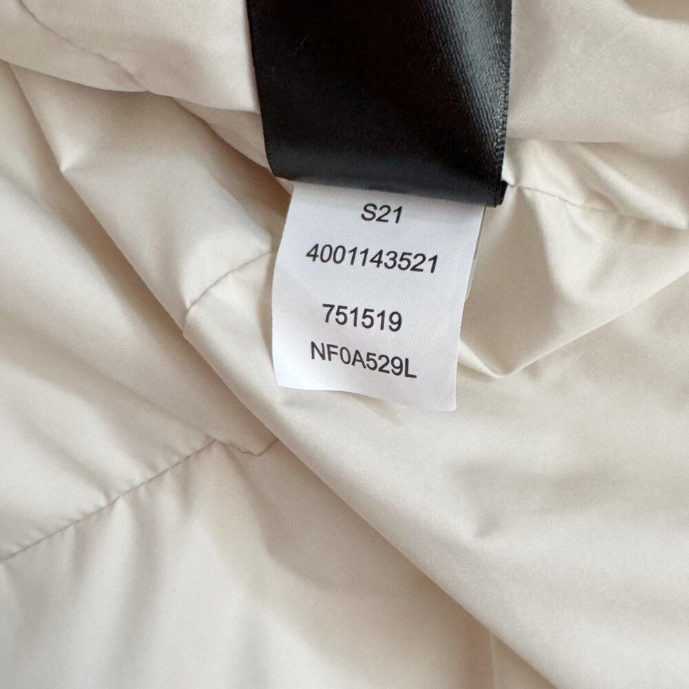 The North Face Ladies Everyday Insulated Puffer Jacket Med Company Logo NF0A529L - Picture 10 of 12